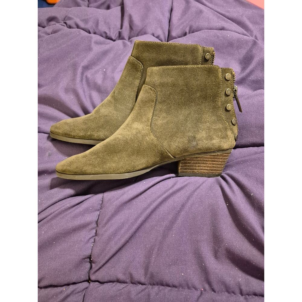Vince Camuto Cinza Army Green Studded Ankle Boots